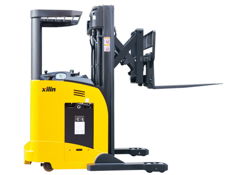 Montacargas retráctil de horquilla eléctrica